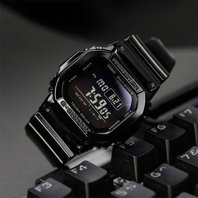 CASIO卡西欧G-SHOCK光能电波系列GW-M5610LY/BB/NV/EW/BC-1/-4 - 图1