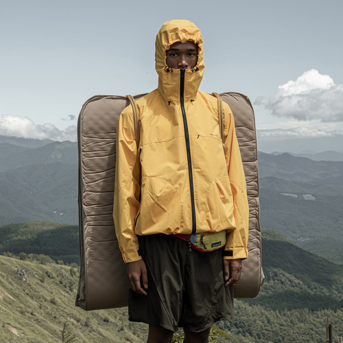 Halcyon 户外拼色防风防泼水冲锋连帽夹克透气爬山运动外套登山服 - 图1