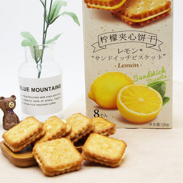 Saiweijuan cheese lemon sandwich biscuit snacks 136g