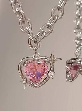Pink heart pendant necklace粉色爱心吊坠锁骨炼女士爱心项炼女