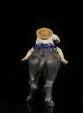 陶瓷中式假山盆景水池牧童牛摆件