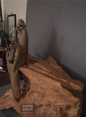 家居客厅大师风化木弹琴工艺品