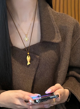 铜布艺项链 小鱼吊坠毛衣链女2026新款爆款高级感轻奢项链配饰品