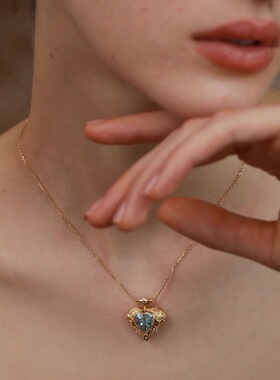 法式中古爱心项链女款静谧之心镶嵌海蓝宝石小众轻奢锁骨链独特款