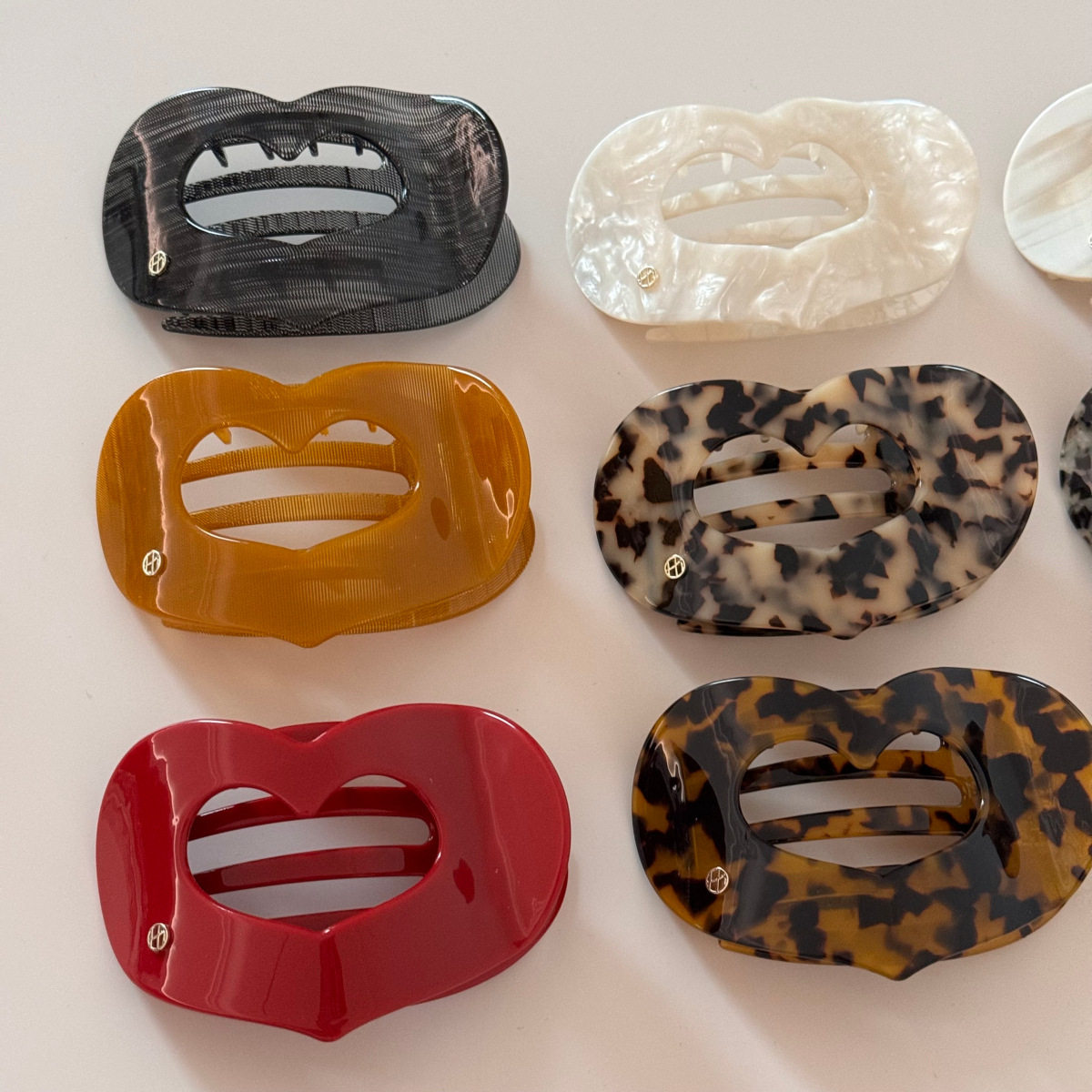 桃心醋酸抓夹高级感镂空发夹侧边夹后脑勺盘发抓夹半扎夹子鸭嘴,淘宝优惠券,粉丝福利购,淘宝优惠卷