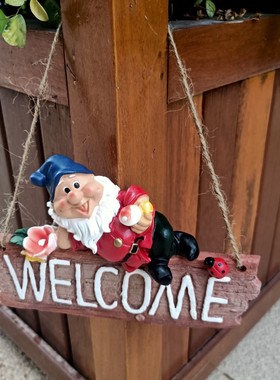 小矮人美式乡村风别墅欢迎牌
