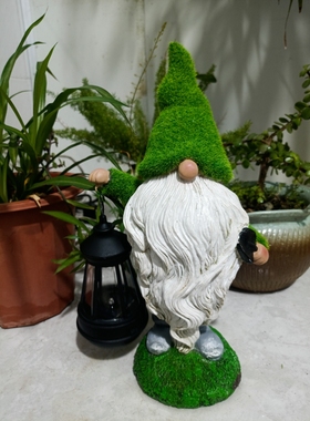 甘道夫小矮摆件花园艺庭院装饰地精桌面个性网红阳台造景太阳能灯