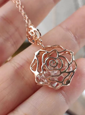 玫瑰花项链女 轻奢玫瑰金镶钻石山茶花锁骨链时尚礼物高级轻奢