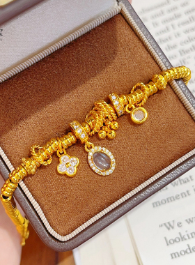 女沙金白钻鸽子蛋四叶草盘缠手链