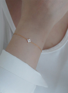 925银日系迷你镶钻四叶花朵手链