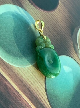 如歌 天然翡翠满绿福扣吊坠18k金扣头