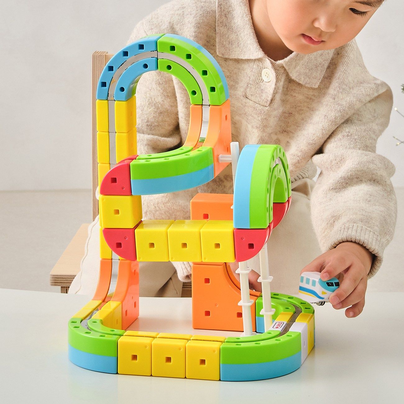 合金火车反重力电动高铁儿童玩具男孩3到6岁磁力轨道积木生日礼物,淘宝优惠券,粉丝福利购,淘宝优惠卷