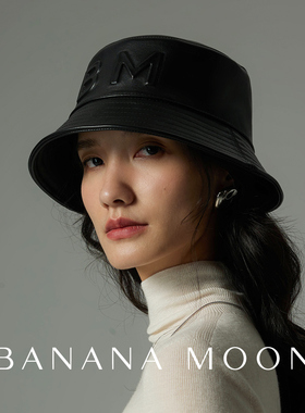 Bananamoon逛街女秋冬立体LOGO