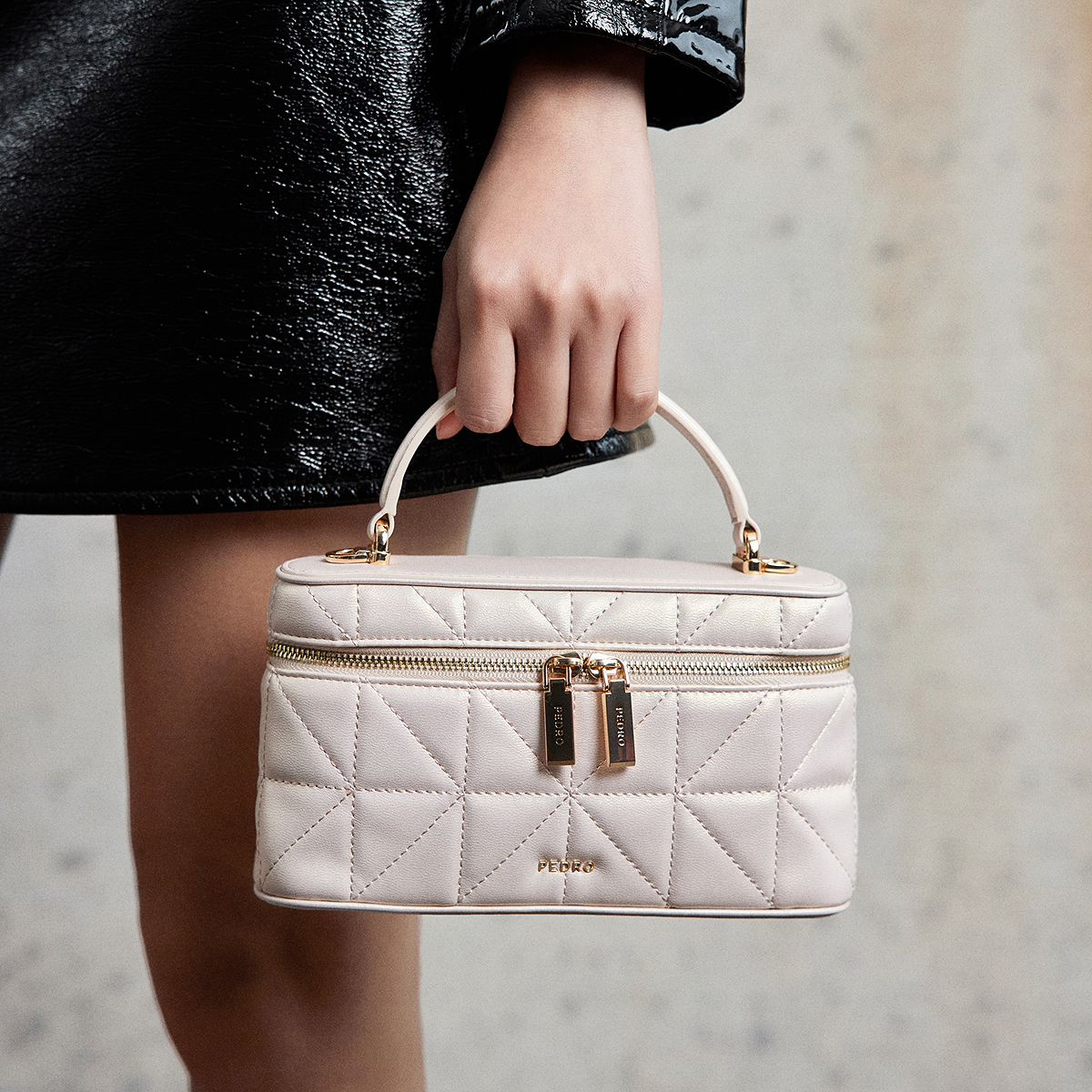 PEDRO幻梦系列盒子包拉链女包单肩包斜挎小方包PW2-75940006-2 - 图1