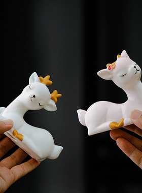 可爱陶瓷车载鹿摆件情侣礼物