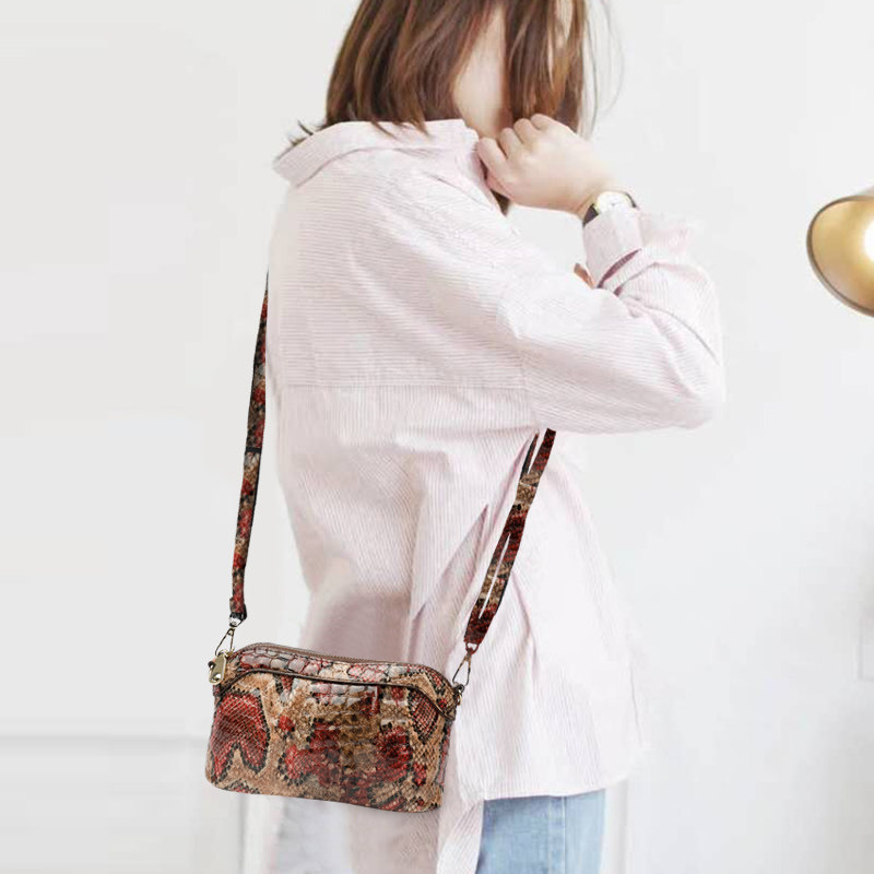 真皮手拿包女气质2020斜挎小包包 草木生箱包女士包袋