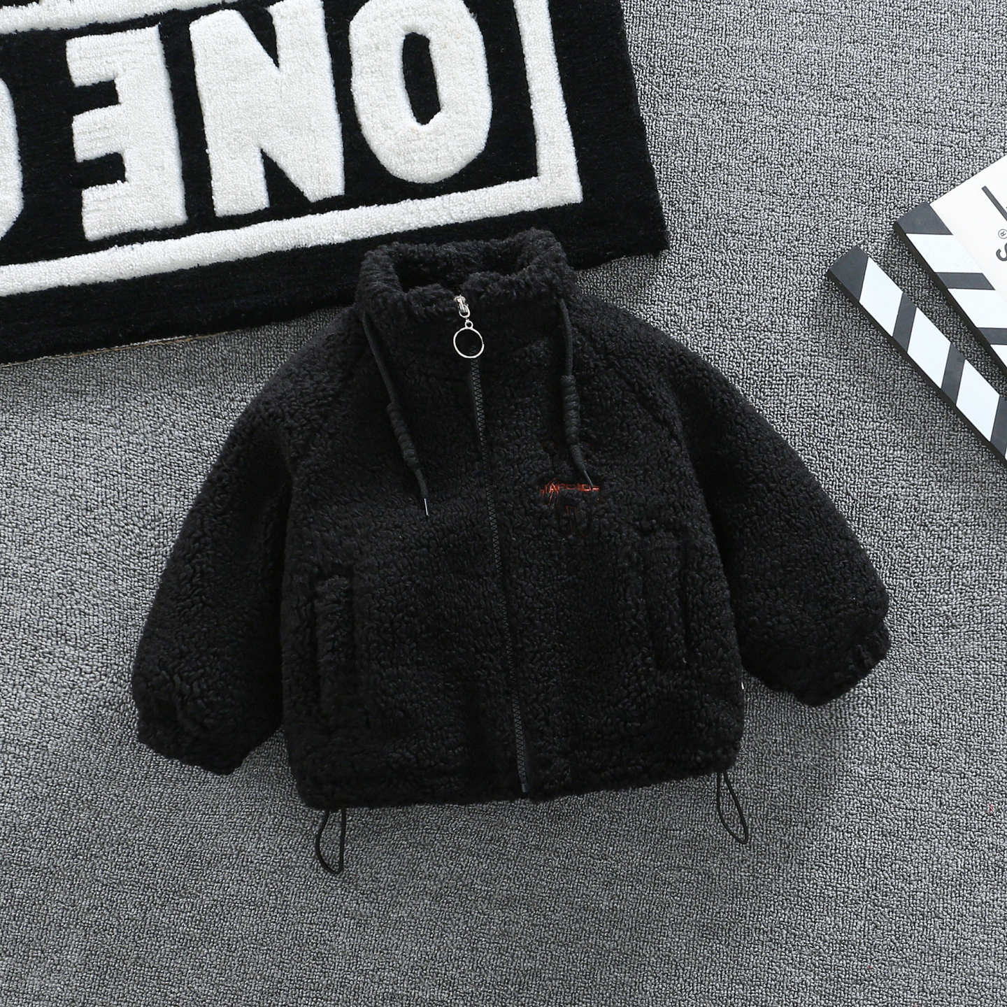 儿童冬装外套2025新款羊羔绒婴儿小宝宝洋气加绒衣服秋冬款一岁潮 - 图1