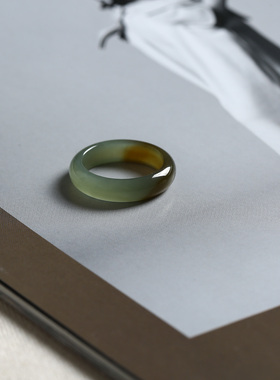 16号戒指 新疆和田玉糖料糖青玉泥鳅背圆弧素圈指环 9162