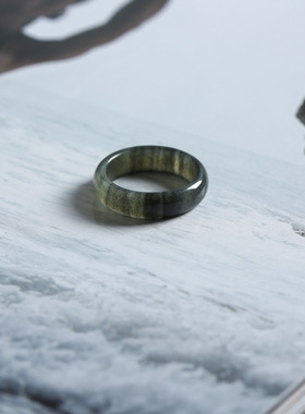 13号戒指 新疆和田玉青花泥鳅背圆弧素圈指环 9121