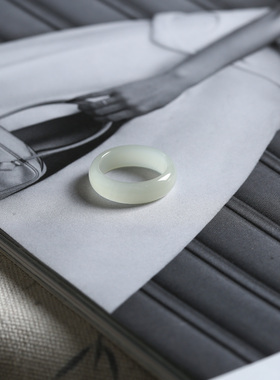 6号戒指 和田玉青白小尺码泥鳅背圆弧素圈指环 尾戒 8390