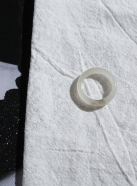 10号戒指 和田玉烟紫俏色圆弧指环 6831