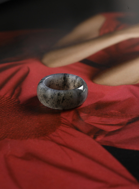 16号戒指 新疆和田玉青花宽条圆弧素圈指环 7543