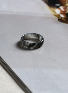 16号戒指 新疆和田玉青花籽料薄款泥鳅背素圈指环 1613