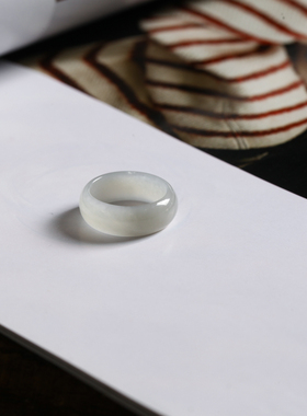 4号戒指 和田玉烟紫小尺码圆弧素圈指环 尾戒 1059