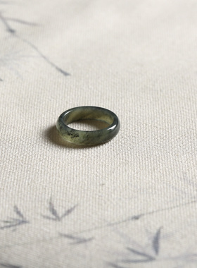 12号戒指 新疆和田玉青花泥鳅背圆弧素圈指环 8337