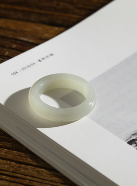 32号戒指 和田玉青白大尺码圆条素圈指环 8167