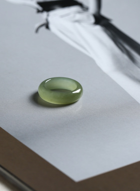 5号戒指 和田玉晴水青白小尺码圆弧素圈指环 尾戒 9150