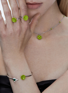 可爱绿珐琅绿宝石可调节手镯女款