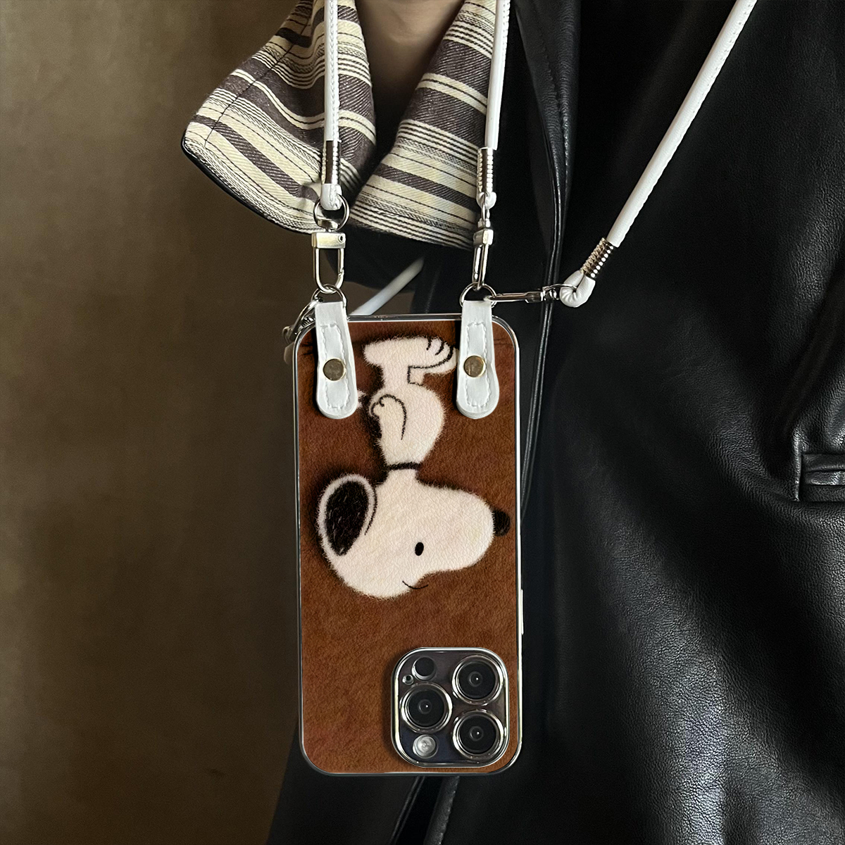 适用于小米17Promax手机壳毛绒狗狗高级感带挂绳红米K80至尊斜跨K60全包防摔新款15ultra女12spro外13/14套 - 图0