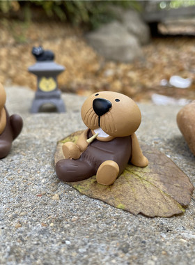 日式慵懒丑萌胡子海獭摆件公仔