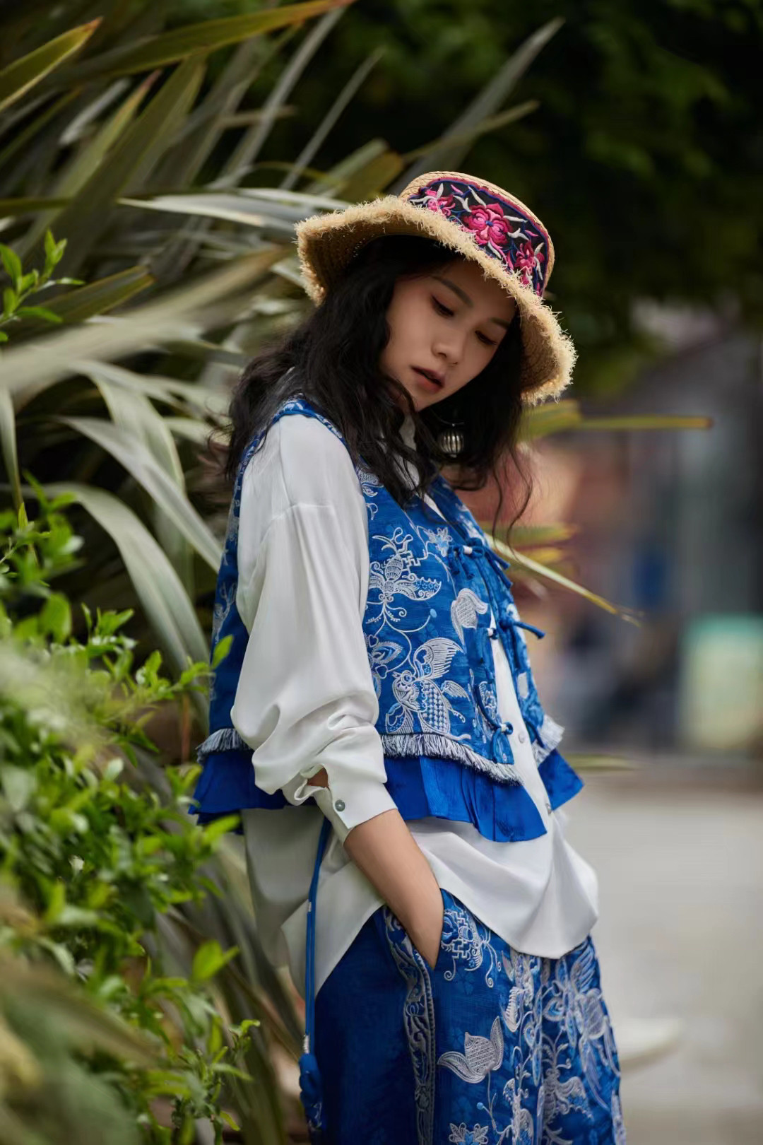 原创民族风新中式国风复古文艺刺绣宽松提花马甲上衣女青花短款,淘宝优惠券,粉丝福利购,淘宝优惠卷