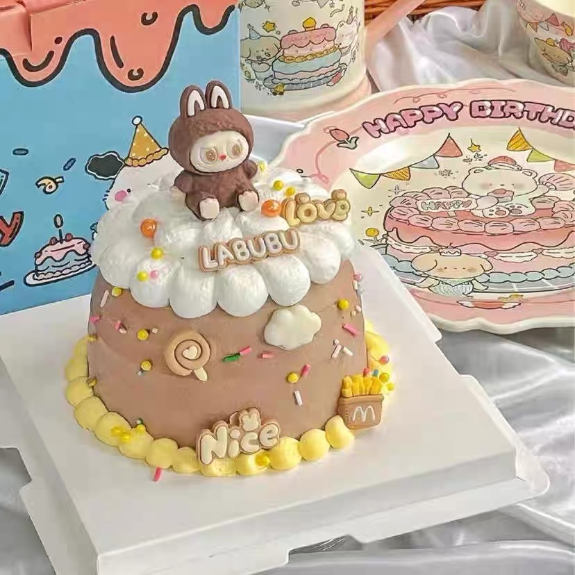 拉布布 labubu 儿童蛋糕装饰摆件卡通emoji表情生日蛋糕甜品装饰 - 图1