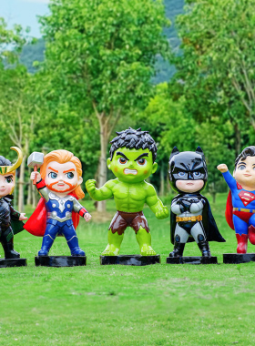 卡通蜘蛛侠漫威钢铁侠公仔雕塑