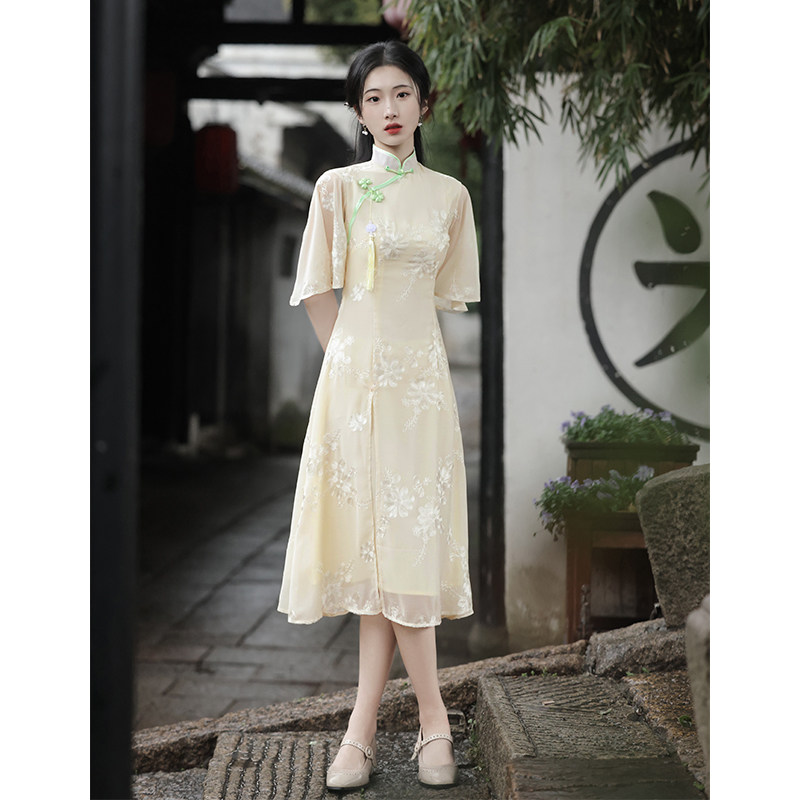 改良新款2023新中式年轻款少女旗袍 颜赋绣旗袍