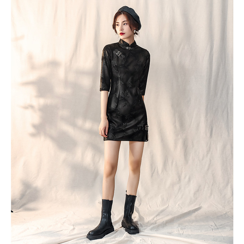 黑色2021年新款秋冬中国风改良旗袍 颜赋绣旗袍