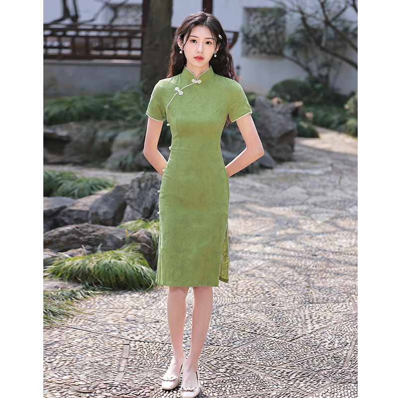 绿色2022年新款少女年轻棉麻旗袍 颜赋绣旗袍