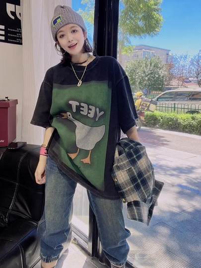 300斤特大码女装新款欧货水洗做旧鸭子印花短袖上衣宽松百搭t恤女