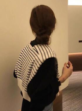 2026新款针织条纹披肩外搭女夏季薄款办公室空调房护颈黑白小坎肩