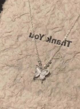 冷淡风冰透猫眼石蝴蝶项链