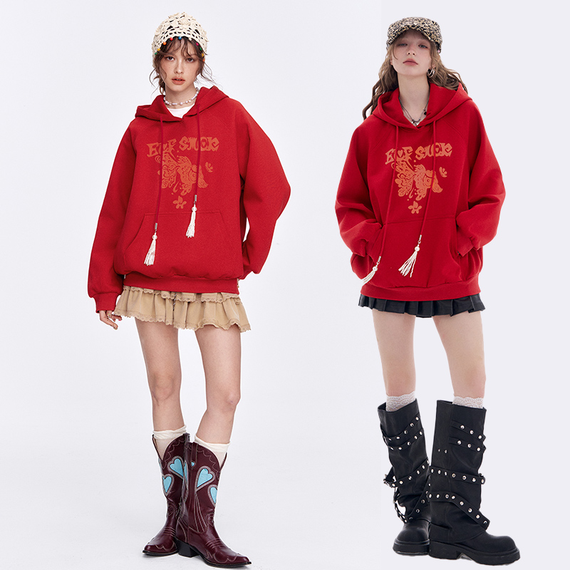妖精的口袋锦鲤连帽红色卫衣女2025冬季新款新年战袍宽松休闲上衣