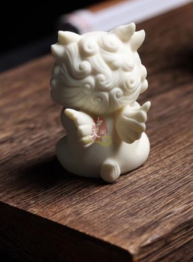 象牙果飞天貔貅聚宝盆摆件