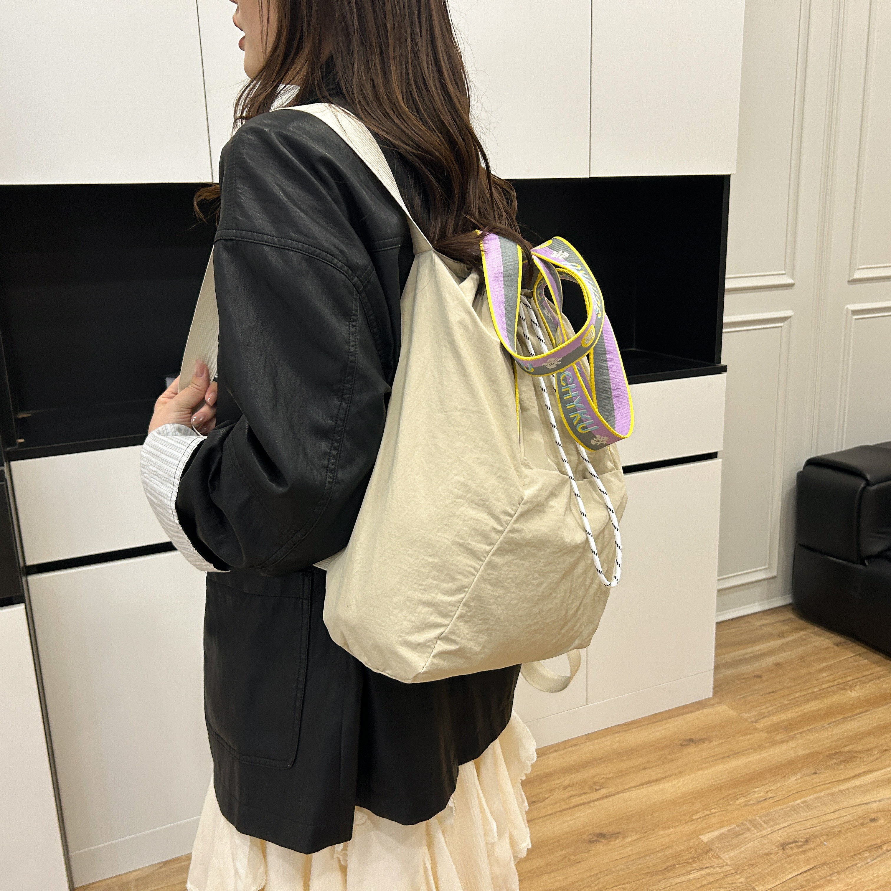 新款双肩单肩两用旅行抽绳包背包通勤托特大包尼龙布包大容量包包,淘宝优惠券,粉丝福利购,淘宝优惠卷