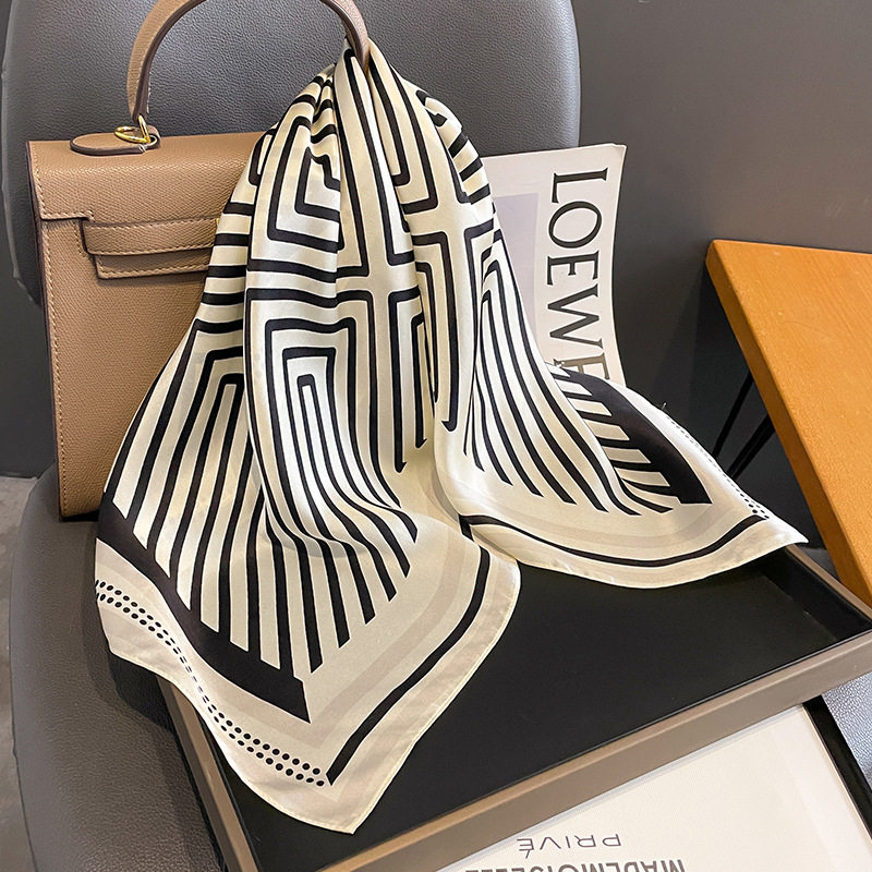 杭州100%桑蚕丝韩国黑白条纹丝巾 笛菲围巾/丝巾/披肩