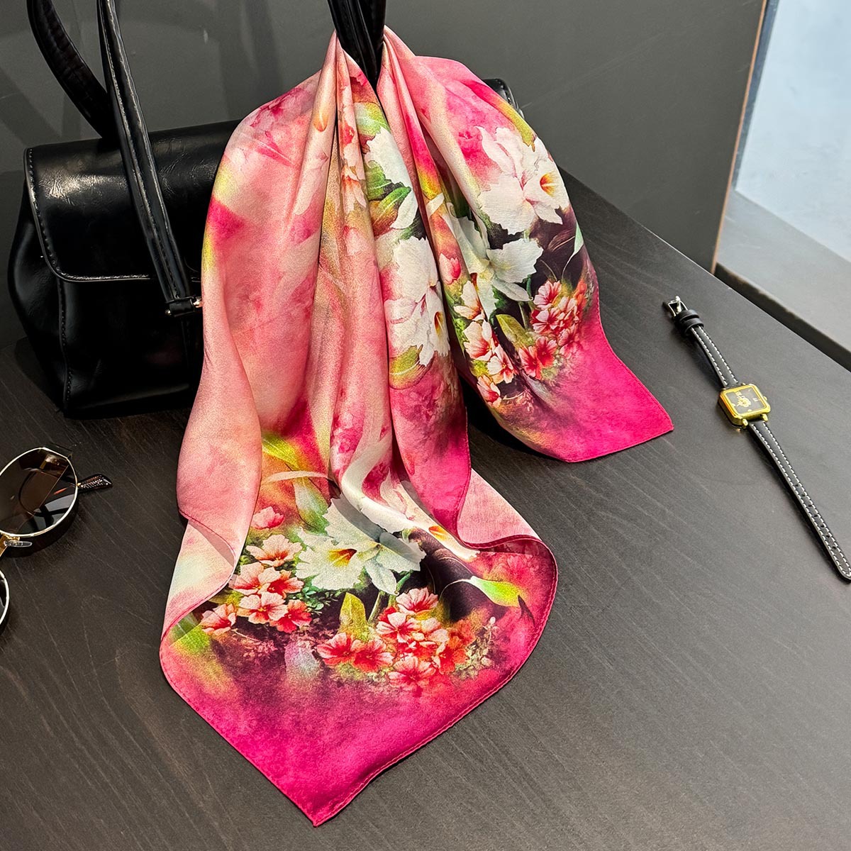 2025年春夏新品水仙花粉色100%桑蚕丝丝巾真丝小方巾围巾护颈领巾 - 图1