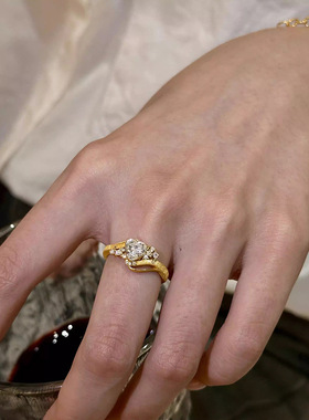 新品比翼之心中古拉丝爱心锆石戒