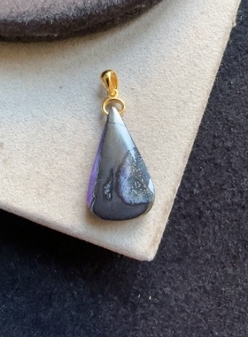 醒走 天然舒俱来老料纯紫色玉化皇家紫大水滴苏纪石18K金吊坠